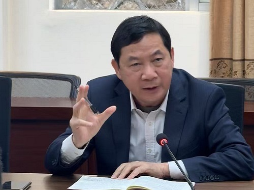 冯海志讲话.jpg 冯海志讲话.jpg